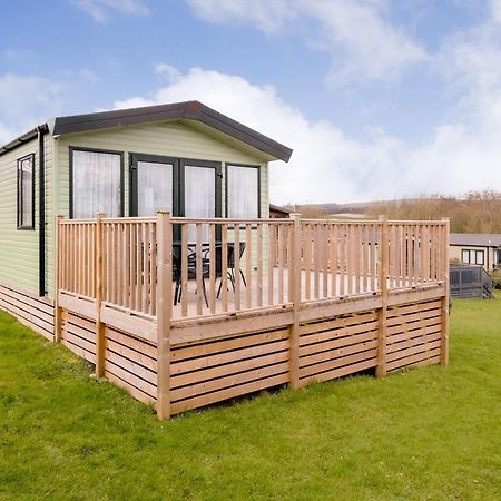 Docker Holiday Park Hotel Carnforth Buitenkant foto